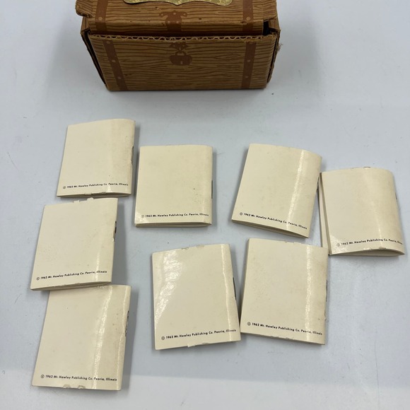 Vintage Set Treasure Box Of 8 Mini Books Hawling Publishing Co. Peoria IL 1962 - Picture 2 of 10